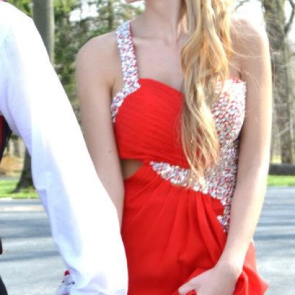 Red Prom Dress - Picture 5 of 6